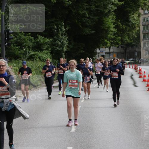 14.06.2026 - REWE Women's Run Jannik Wohlers http://msf.ph/oto/9817850 14.06.2026 10:58:07 Laufen 5137 meine-sportfotos.de