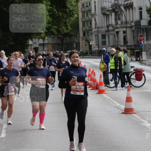 14.06.2026 - REWE Women's Run Jannik Wohlers http://msf.ph/oto/9817868 14.06.2026 10:58:11 Laufen 6967 meine-sportfotos.de