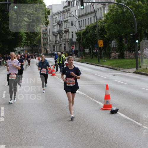 14.06.2026 - REWE Women's Run Jannik Wohlers http://msf.ph/oto/9817892 14.06.2026 10:58:17 Laufen 1, 1, 5 meine-sportfotos.de