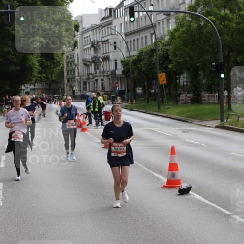 14.06.2026 - REWE Women's Run Jannik Wohlers http://msf.ph/oto/9817896 14.06.2026 10:58:18 Laufen 1 meine-sportfotos.de