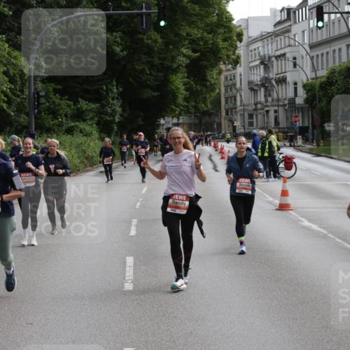 14.06.2026 - REWE Women's Run Jannik Wohlers http://msf.ph/oto/9817907 14.06.2026 10:58:19 Laufen 57, 1, 5736 meine-sportfotos.de