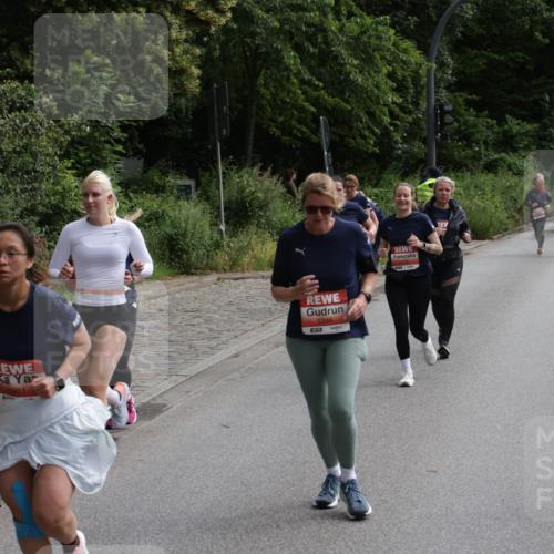 14.06.2026 - REWE Women's Run Jannik Wohlers http://msf.ph/oto/9817913 14.06.2026 10:58:20 Laufen 5346, 57 meine-sportfotos.de