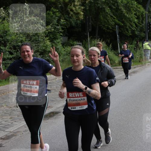 14.06.2026 - REWE Women's Run Jannik Wohlers http://msf.ph/oto/9817934 14.06.2026 10:58:23 Laufen 5684, 57, 5893, 57 meine-sportfotos.de