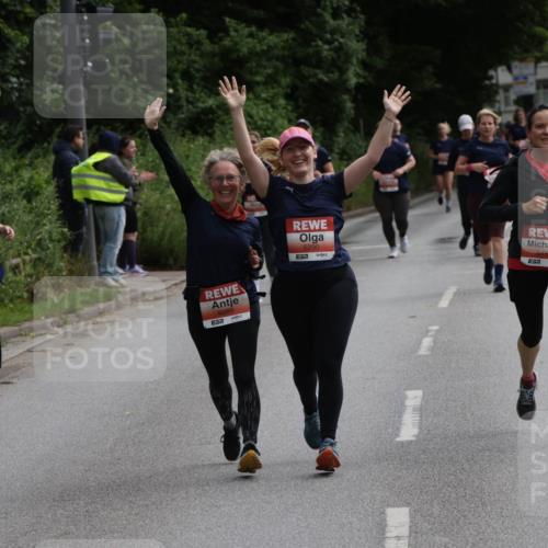 14.06.2026 - REWE Women's Run Jannik Wohlers http://msf.ph/oto/9817938 14.06.2026 10:58:26 Laufen 5289, 657, 5290, 5457 meine-sportfotos.de