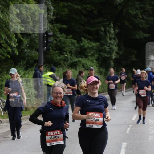 14.06.2026 - REWE Women's Run Jannik Wohlers http://msf.ph/oto/9817942 14.06.2026 10:58:28 Laufen 5289, 57, 5290 meine-sportfotos.de