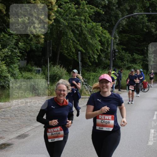 14.06.2026 - REWE Women's Run Jannik Wohlers http://msf.ph/oto/9817973 14.06.2026 10:58:30 Laufen 5289, 57, 5290, 57 meine-sportfotos.de