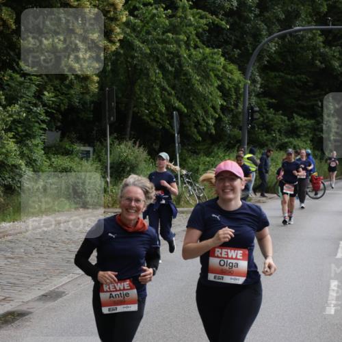 14.06.2026 - REWE Women's Run Jannik Wohlers http://msf.ph/oto/9817974 14.06.2026 10:58:30 Laufen 5289, 57, 5290 meine-sportfotos.de