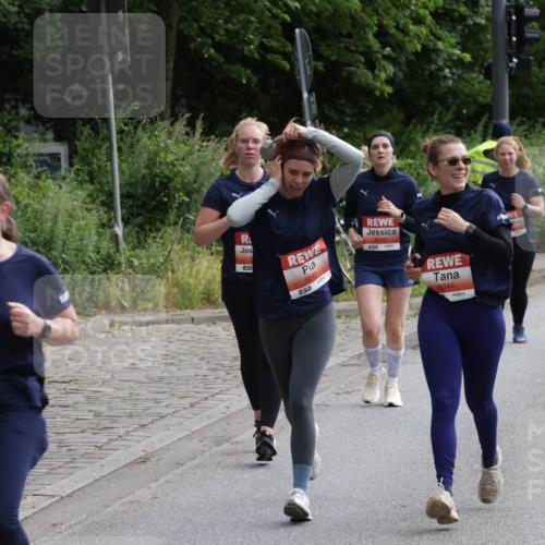 14.06.2026 - REWE Women's Run Jannik Wohlers http://msf.ph/oto/9818063 14.06.2026 10:58:54 Laufen 5249, 7, 5045, 57, 5183, 5044 meine-sportfotos.de