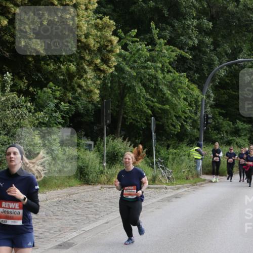 14.06.2026 - REWE Women's Run Jannik Wohlers http://msf.ph/oto/9818083 14.06.2026 10:58:58 Laufen 5183 meine-sportfotos.de