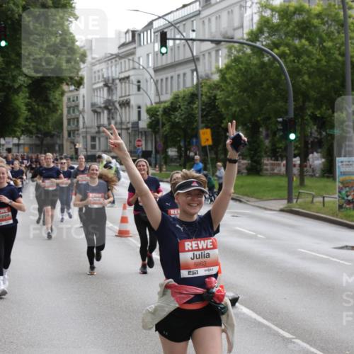 14.06.2026 - REWE Women's Run Jannik Wohlers http://msf.ph/oto/9818113 14.06.2026 10:59:06 Laufen 5863, 1 meine-sportfotos.de