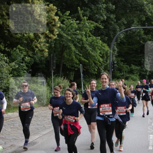 14.06.2026 - REWE Women's Run Jannik Wohlers http://msf.ph/oto/9818119 14.06.2026 10:59:08 Laufen 5573 meine-sportfotos.de