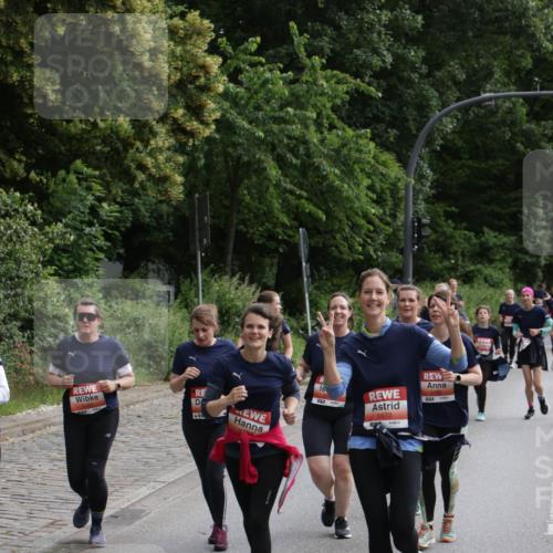 14.06.2026 - REWE Women's Run Jannik Wohlers http://msf.ph/oto/9818122 14.06.2026 10:59:08 Laufen 5573 meine-sportfotos.de