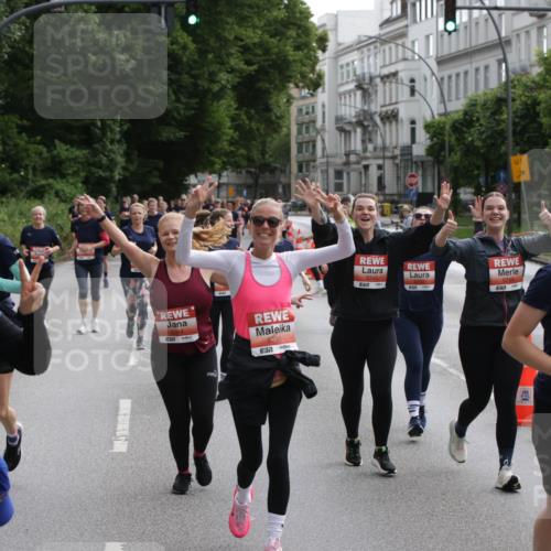 14.06.2026 - REWE Women's Run Jannik Wohlers http://msf.ph/oto/9818141 14.06.2026 10:59:12 Laufen 5200, 57, 5744, 01, 5446, 7 meine-sportfotos.de