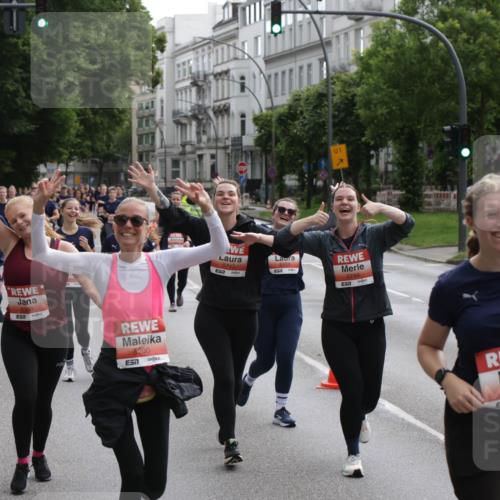 14.06.2026 - REWE Women's Run Jannik Wohlers http://msf.ph/oto/9818144 14.06.2026 10:59:13 Laufen 5200, 7, 01, 5743, 5744, 57, 54 meine-sportfotos.de