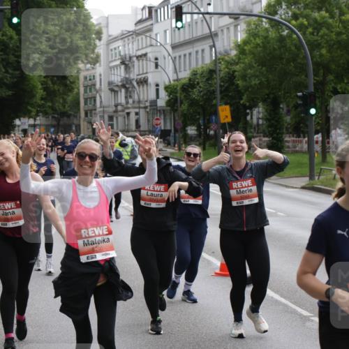 14.06.2026 - REWE Women's Run Jannik Wohlers http://msf.ph/oto/9818146 14.06.2026 10:59:13 Laufen 5354, 5200, 7, 01, 5744, 5743, 57, 57, 7, 5446 meine-sportfotos.de
