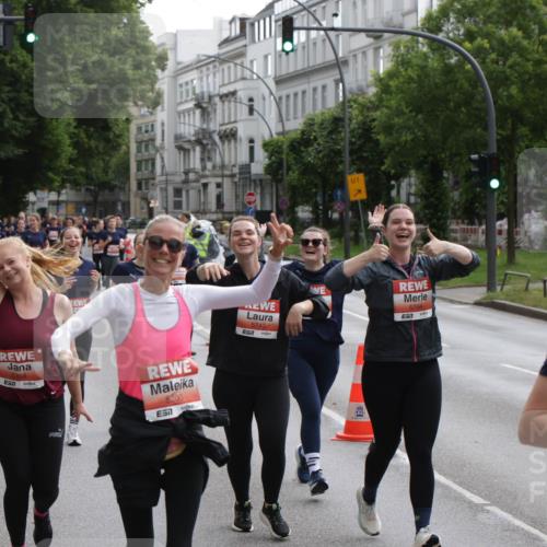 14.06.2026 - REWE Women's Run Jannik Wohlers http://msf.ph/oto/9818149 14.06.2026 10:59:13 Laufen 5354, 5200, 7, 1, 7, 5743, 5744, 57, 5446 meine-sportfotos.de