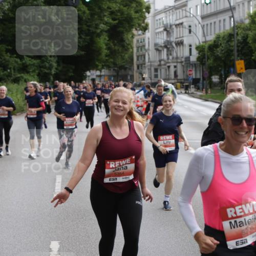 14.06.2026 - REWE Women's Run Jannik Wohlers http://msf.ph/oto/9818153 14.06.2026 10:59:14 Laufen 352, 5354, 5200, 7, 5203, 7 meine-sportfotos.de