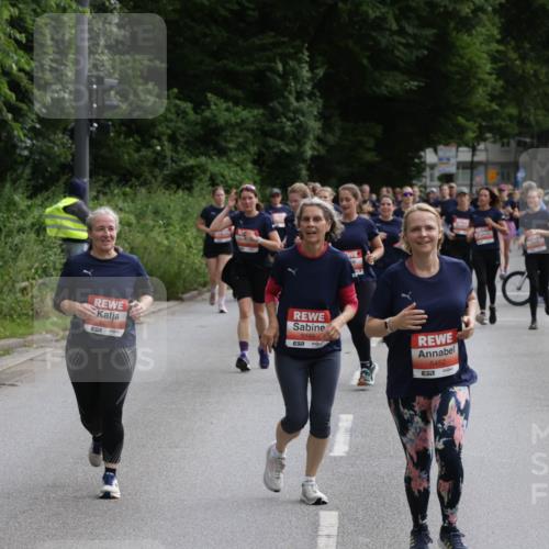 14.06.2026 - REWE Women's Run Jannik Wohlers http://msf.ph/oto/9818158 14.06.2026 10:59:15 Laufen 89, 7, 5198, 5452, 7 meine-sportfotos.de