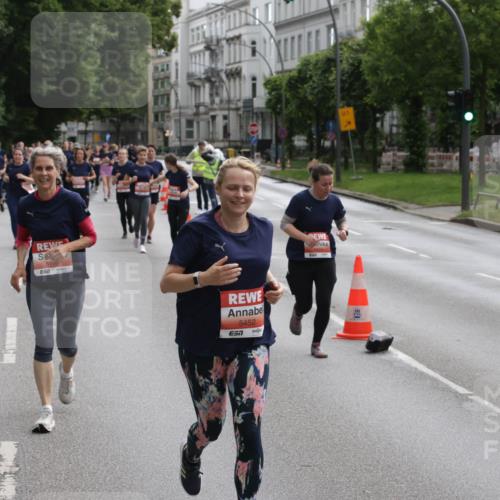 14.06.2026 - REWE Women's Run Jannik Wohlers http://msf.ph/oto/9818170 14.06.2026 10:59:17 Laufen 57, 5452, 7, 01 meine-sportfotos.de