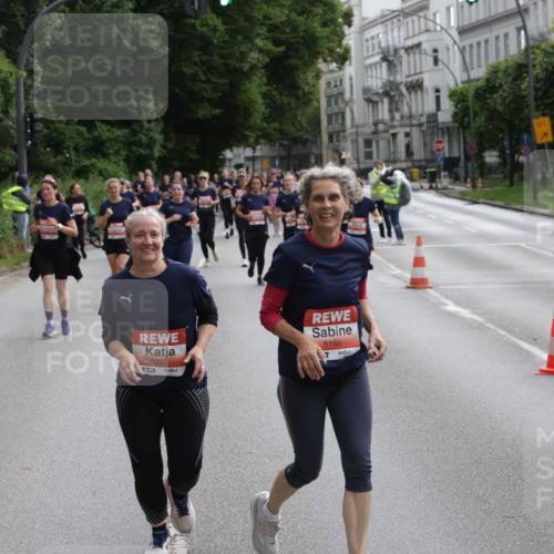 14.06.2026 - REWE Women's Run Jannik Wohlers http://msf.ph/oto/9818174 14.06.2026 10:59:18 Laufen 5237, 5198, 01, 545, 657 meine-sportfotos.de