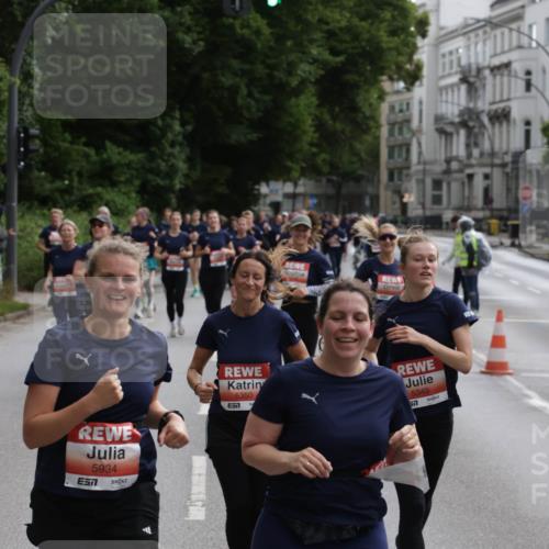14.06.2026 - REWE Women's Run Jannik Wohlers http://msf.ph/oto/9818191 14.06.2026 10:59:24 Laufen 5934, 5350, 57, 5349, 577 meine-sportfotos.de