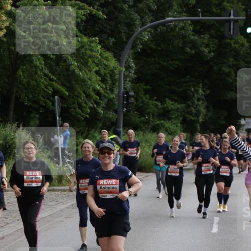 14.06.2026 - REWE Women's Run Jannik Wohlers http://msf.ph/oto/9818200 14.06.2026 10:59:27 Laufen 57, 6038, 7 meine-sportfotos.de
