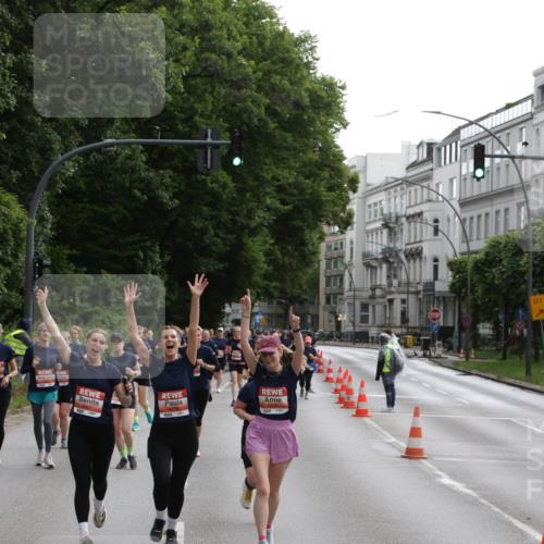 14.06.2026 - REWE Women's Run Jannik Wohlers http://msf.ph/oto/9818216 14.06.2026 10:59:29 Laufen 1 meine-sportfotos.de