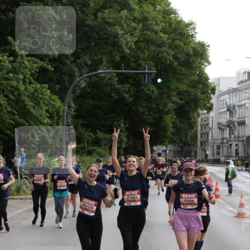 14.06.2026 - REWE Women's Run Jannik Wohlers http://msf.ph/oto/9818224 14.06.2026 10:59:30 Laufen  meine-sportfotos.de