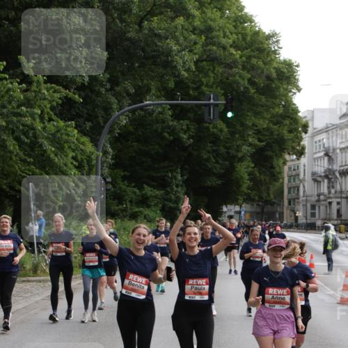 14.06.2026 - REWE Women's Run Jannik Wohlers http://msf.ph/oto/9818227 14.06.2026 10:59:30 Laufen  meine-sportfotos.de