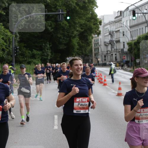 14.06.2026 - REWE Women's Run Jannik Wohlers http://msf.ph/oto/9818235 14.06.2026 10:59:32 Laufen 5667, 5668, 5545, 7 meine-sportfotos.de