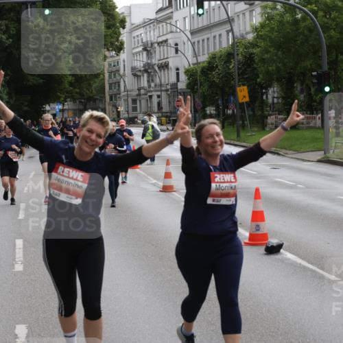 14.06.2026 - REWE Women's Run Jannik Wohlers http://msf.ph/oto/9818245 14.06.2026 10:59:35 Laufen 5939, 957, 1 meine-sportfotos.de
