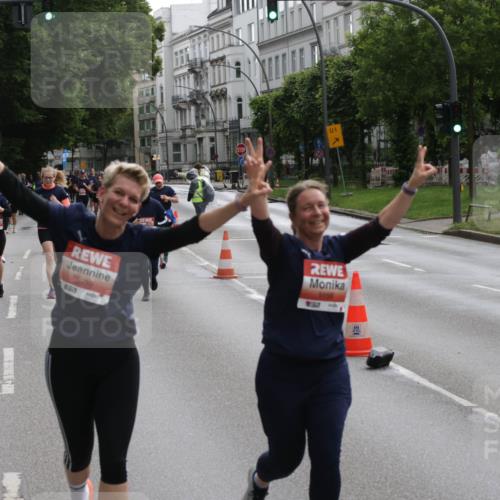 14.06.2026 - REWE Women's Run Jannik Wohlers http://msf.ph/oto/9818247 14.06.2026 10:59:36 Laufen 6939, 57, 1, 5156, 157 meine-sportfotos.de