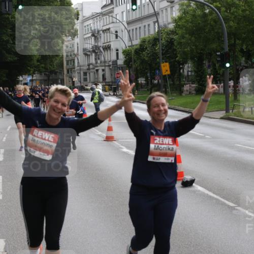 14.06.2026 - REWE Women's Run Jannik Wohlers http://msf.ph/oto/9818248 14.06.2026 10:59:36 Laufen 5939, 57, 1, 5156 meine-sportfotos.de