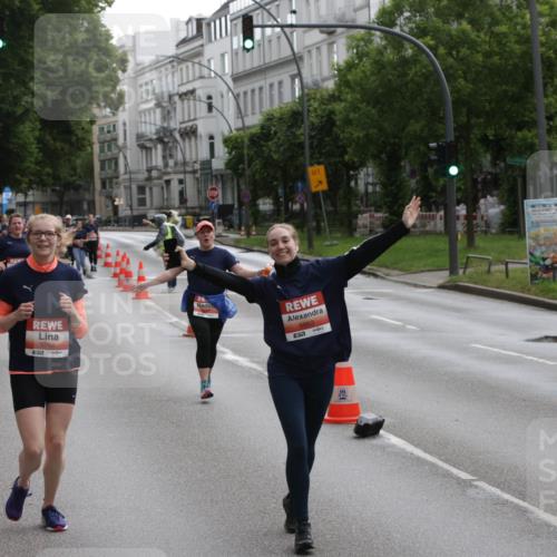 14.06.2026 - REWE Women's Run Jannik Wohlers http://msf.ph/oto/9818266 14.06.2026 10:59:40 Laufen 5754, 7, 5963, 7, 1 meine-sportfotos.de