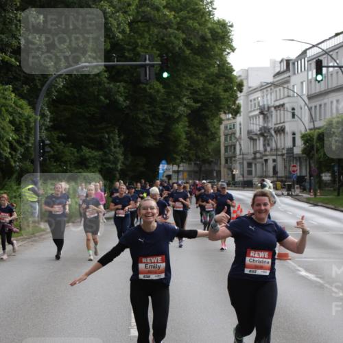 14.06.2026 - REWE Women's Run Jannik Wohlers http://msf.ph/oto/9818288 14.06.2026 10:59:44 Laufen 6013, 7, 5639, 7 meine-sportfotos.de