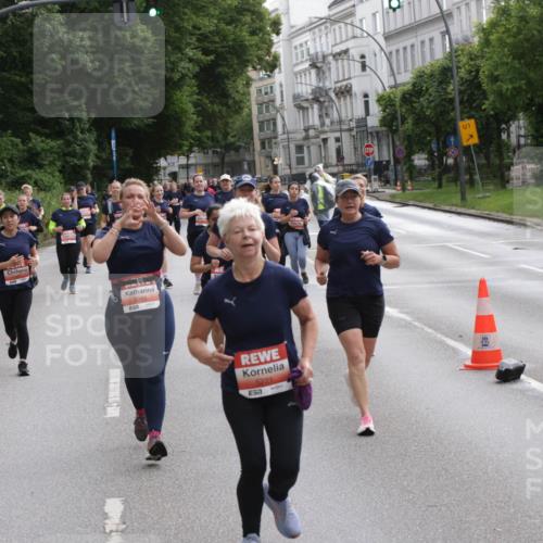 14.06.2026 - REWE Women's Run Jannik Wohlers http://msf.ph/oto/9818316 14.06.2026 10:59:50 Laufen 295, 7, 5221, 57, 1 meine-sportfotos.de
