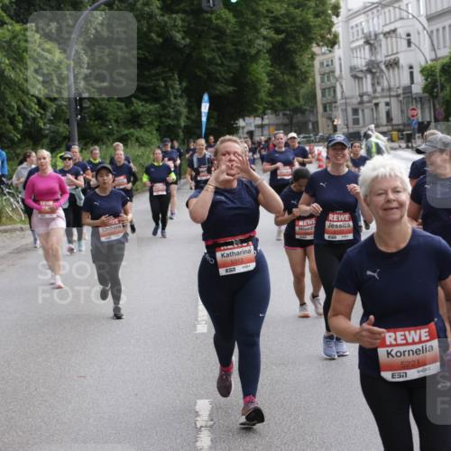 14.06.2026 - REWE Women's Run Jannik Wohlers http://msf.ph/oto/9818318 14.06.2026 10:59:50 Laufen 5295, 7, 5312, 57, 5221, 7, 1 meine-sportfotos.de