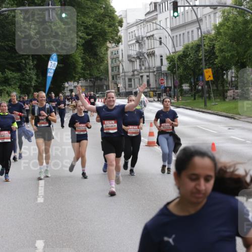 14.06.2026 - REWE Women's Run Jannik Wohlers http://msf.ph/oto/9818339 14.06.2026 10:59:54 Laufen 7, 30, 1 meine-sportfotos.de