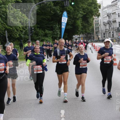 14.06.2026 - REWE Women's Run Jannik Wohlers http://msf.ph/oto/9818349 14.06.2026 10:59:56 Laufen 6067, 7, 7, 0, 5834, 657, 1, 7, 5881, 51 meine-sportfotos.de