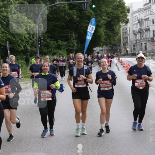 14.06.2026 - REWE Women's Run Jannik Wohlers http://msf.ph/oto/9818353 14.06.2026 10:59:56 Laufen 6067, 7, 0, 01, 5881 meine-sportfotos.de