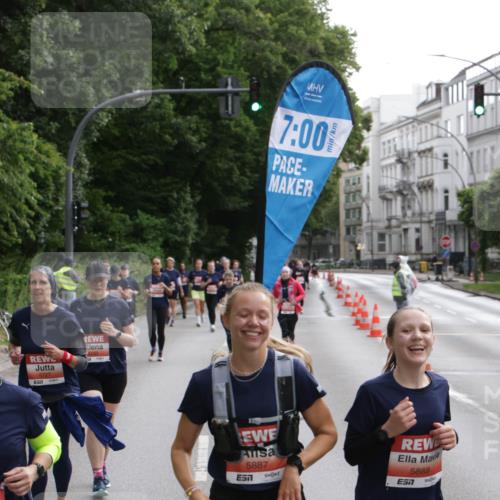 14.06.2026 - REWE Women's Run Jannik Wohlers http://msf.ph/oto/9818368 14.06.2026 10:59:58 Laufen 5727, 57, 7, 00, 5887, 5888 meine-sportfotos.de
