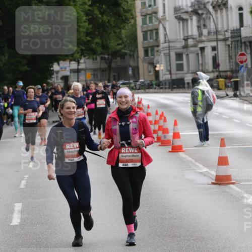 14.06.2026 - REWE Women's Run Jannik Wohlers http://msf.ph/oto/9818387 14.06.2026 11:00:02 Laufen 5646, 5772 meine-sportfotos.de