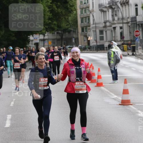 14.06.2026 - REWE Women's Run Jannik Wohlers http://msf.ph/oto/9818391 14.06.2026 11:00:02 Laufen 7, 5772, 7 meine-sportfotos.de