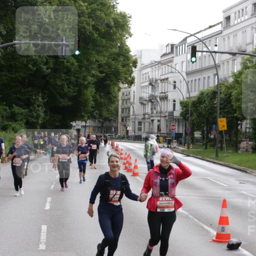 14.06.2026 - REWE Women's Run Jannik Wohlers http://msf.ph/oto/9818396 14.06.2026 11:00:03 Laufen 5772, 1 meine-sportfotos.de