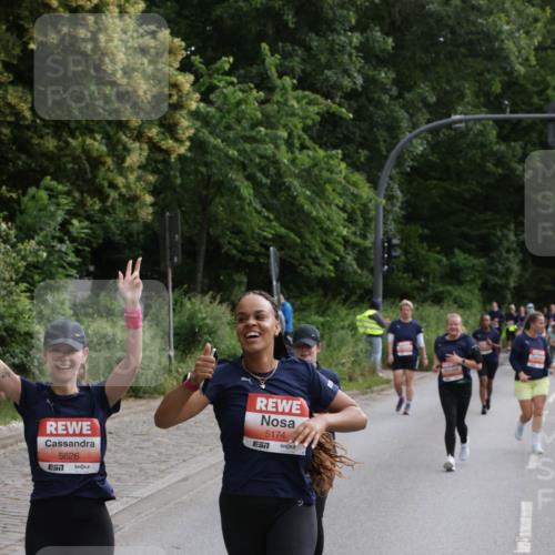 14.06.2026 - REWE Women's Run Jannik Wohlers http://msf.ph/oto/9818402 14.06.2026 11:00:05 Laufen 5626, 7, 5174, 7 meine-sportfotos.de