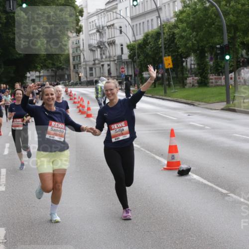 14.06.2026 - REWE Women's Run Jannik Wohlers http://msf.ph/oto/9818424 14.06.2026 11:00:08 Laufen 6028, 5568, 57, 1 meine-sportfotos.de