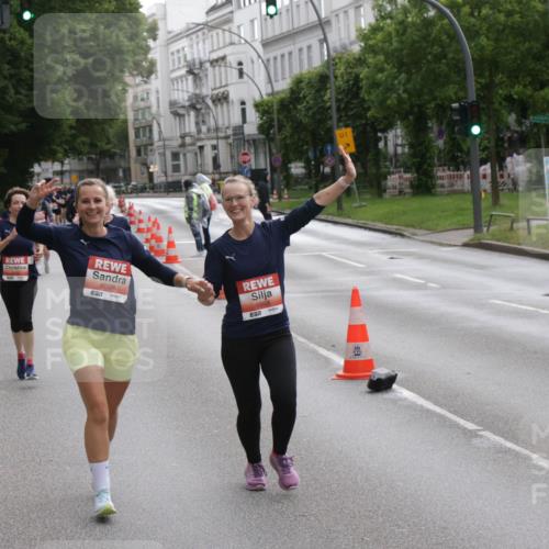 14.06.2026 - REWE Women's Run Jannik Wohlers http://msf.ph/oto/9818427 14.06.2026 11:00:09 Laufen 6028, 7, 5568, 51, 01 meine-sportfotos.de