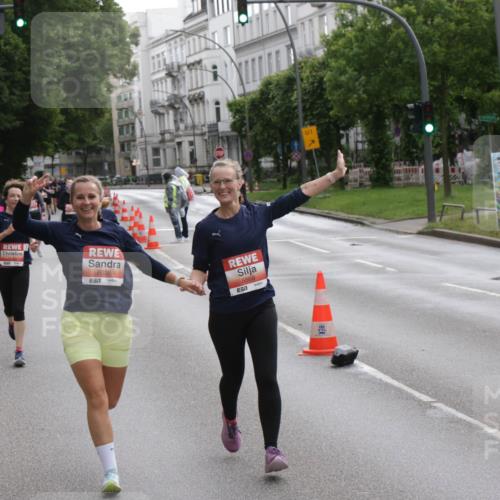 14.06.2026 - REWE Women's Run Jannik Wohlers http://msf.ph/oto/9818429 14.06.2026 11:00:09 Laufen 51, 6028, 5568, 7, 1 meine-sportfotos.de