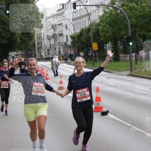 14.06.2026 - REWE Women's Run Jannik Wohlers http://msf.ph/oto/9818433 14.06.2026 11:00:09 Laufen 6028, 57, 5568, 657, 01, 7 meine-sportfotos.de