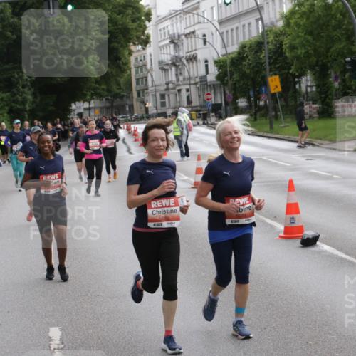 14.06.2026 - REWE Women's Run Jannik Wohlers http://msf.ph/oto/9818444 14.06.2026 11:00:11 Laufen 5620, 57, 5621, 01 meine-sportfotos.de